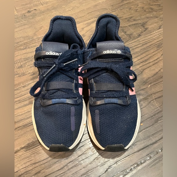 Girls Adidas U Path Run Navy Pink Sneakers - Picture 4 of 11